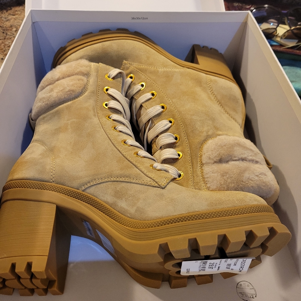 Veronica Beard Water Resistant Westport Lug SoleSuede Lamb Fur Luxury Boots #637 - Picture 13 of 15